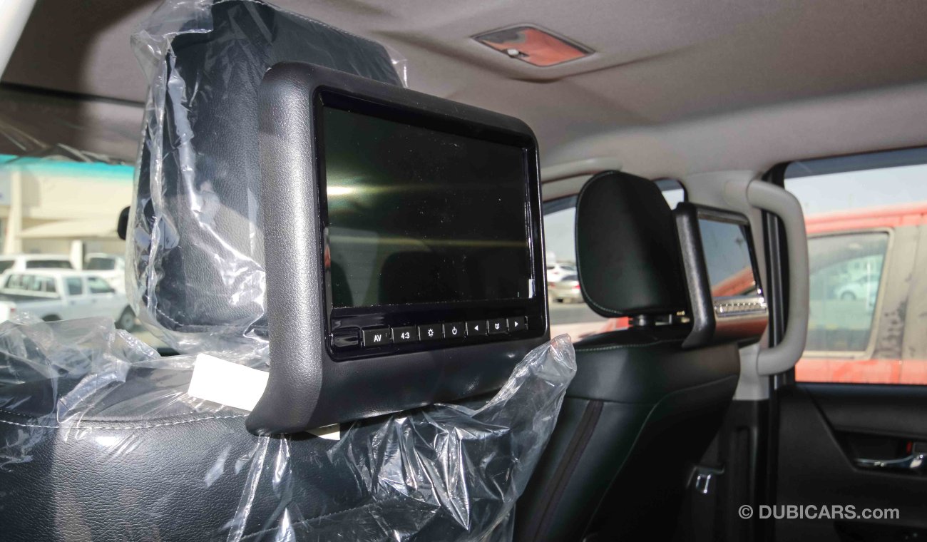 Toyota Hilux REVO 3.0L AT FULL DECK COVER WITH REMOTE