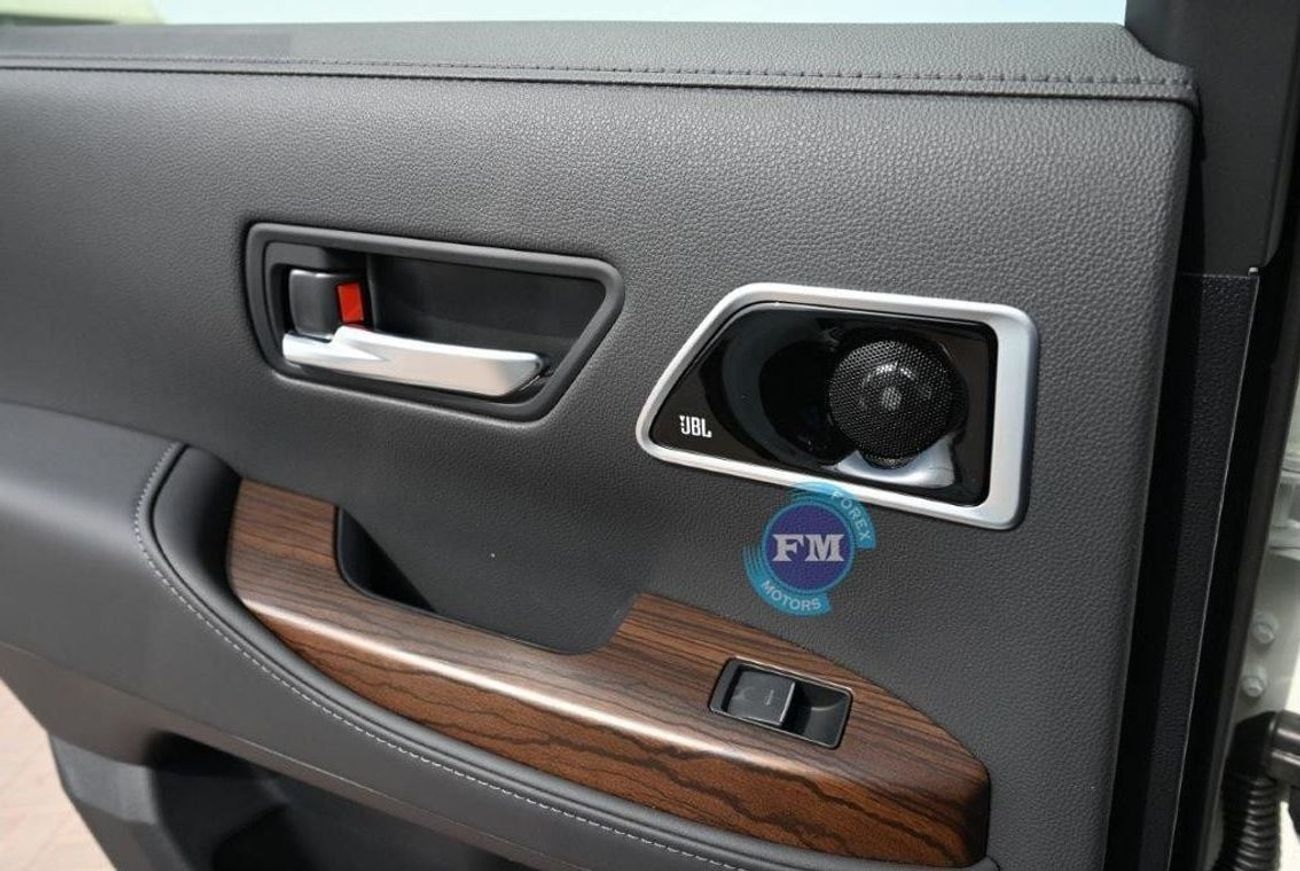 تويوتا لاند كروزر 300 VXR 3.5L Petrol 7 Seater Automatic