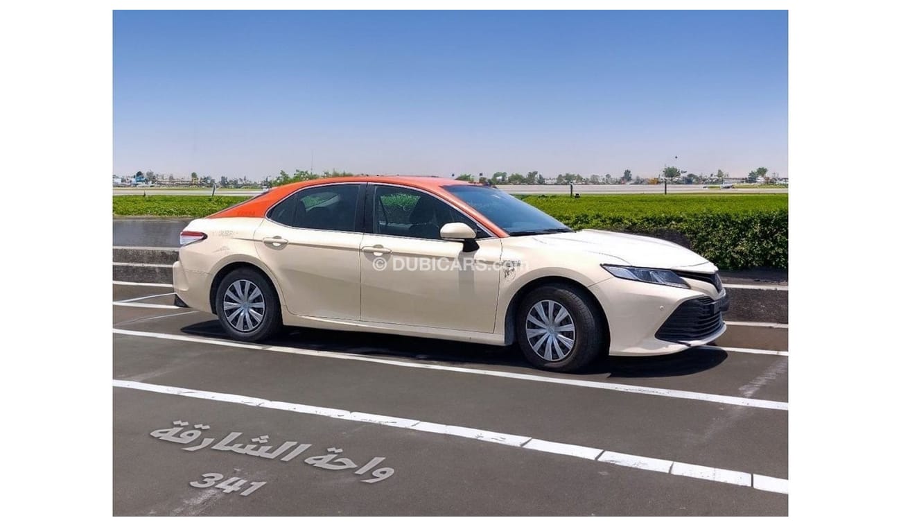 Used Limited 2019 Toyota Camry Hybrid GCC Specs Perfect Condition