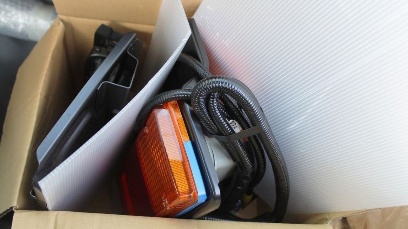 هينو 300 HINO 300 XZU 710L 6.5 TON 300S WIDE CAB 4X2 (only for export)