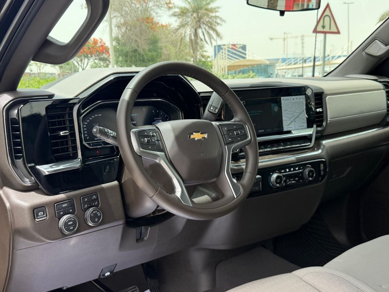 Chevrolet Silverado 1500 REG/CAB 1LT