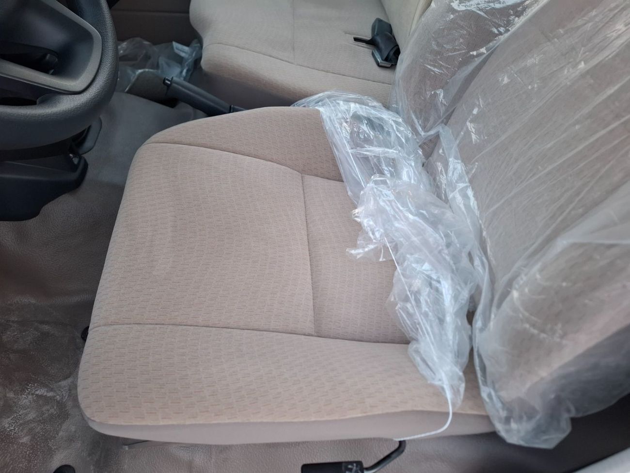 Toyota Land Cruiser 70 LC Hardtop 3 Door 2.8L 2025 MT M.W White Diesel