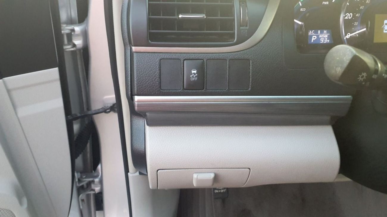 تويوتا كامري Toyota Camry XLE