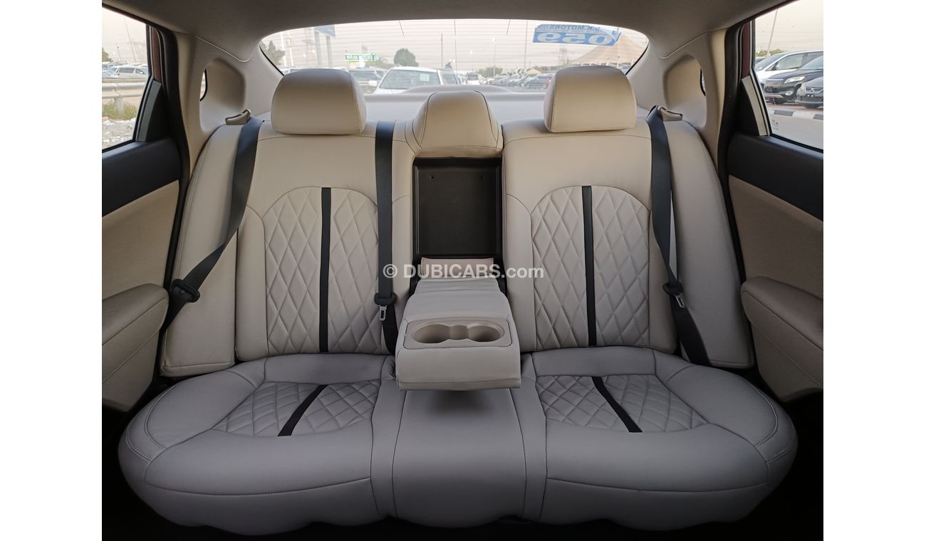 Kia Optima 2.4L Petrol, Leather Seats, DVD + Back Camera, 16'' Rims, Clean Interior and Exterior (LOT # 8894)