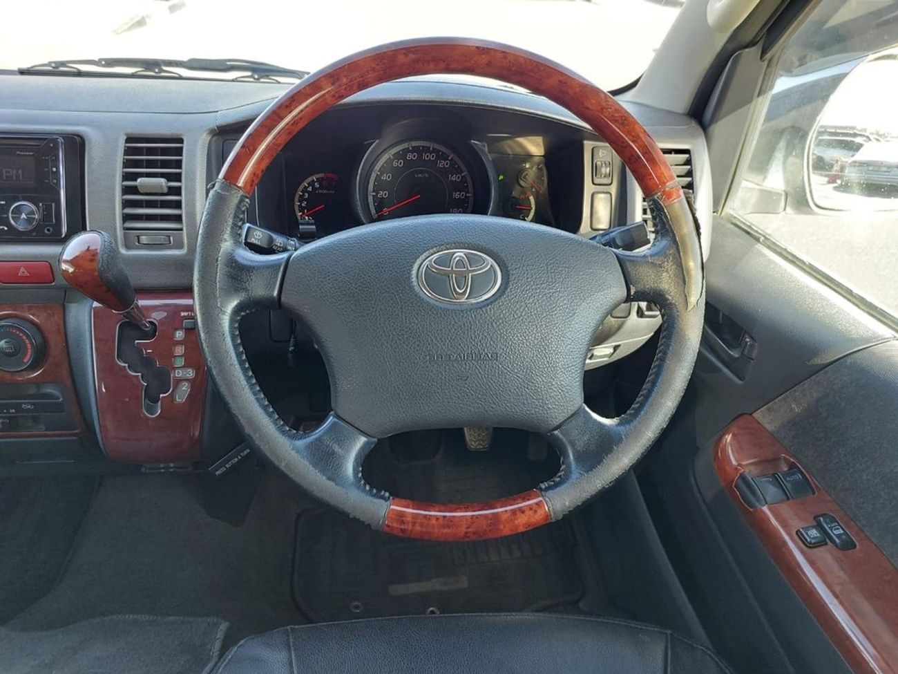 Toyota Hiace TOYOTA HIACE VAN RHD 2007 MODEL 2.0 L PETROL AUTOMATIC(PM55176)