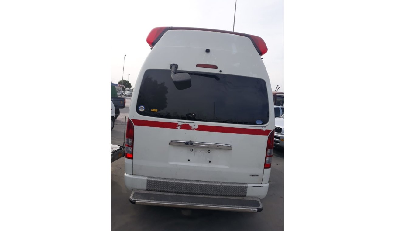 Toyota Hiace 2011