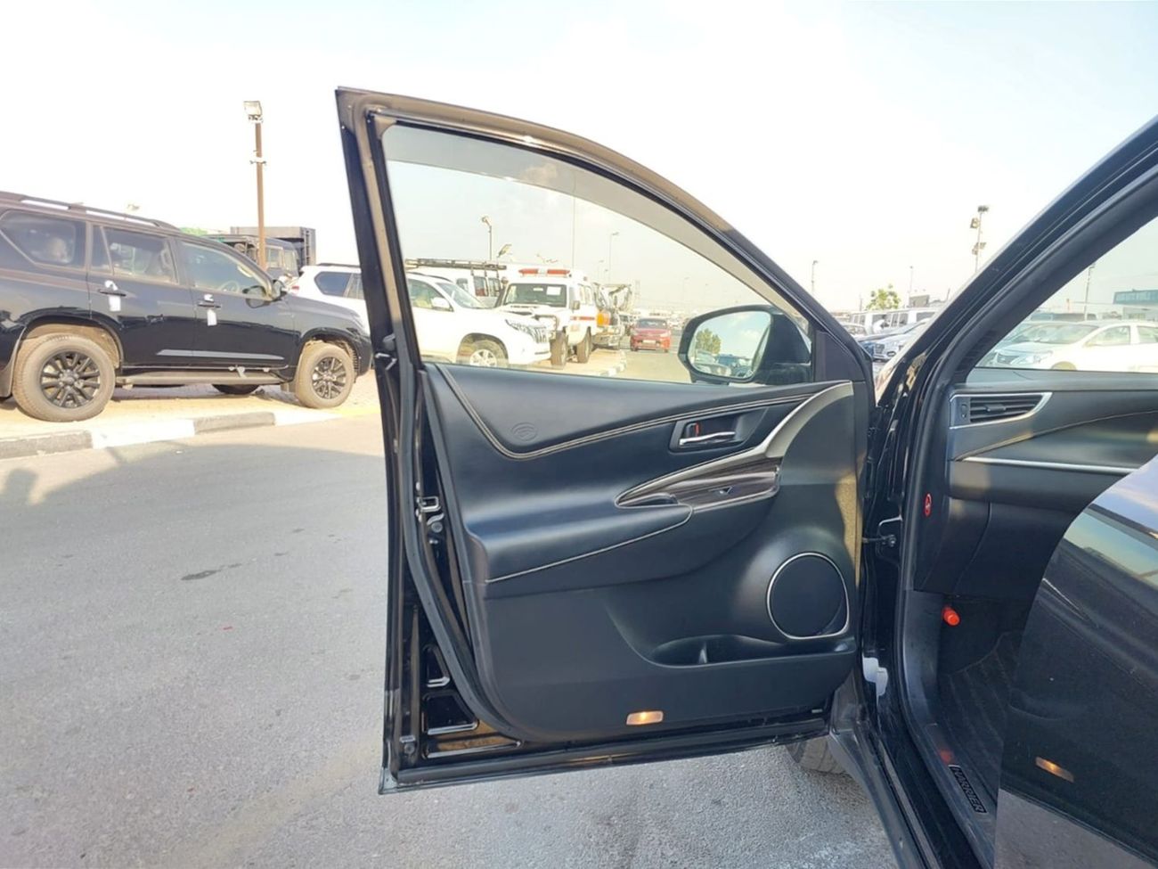 Toyota Harrier TOYOTA HARRIER SUV RHD 2016 MODEL 2.0 L PETROL AUTOMATIC(PM89761)