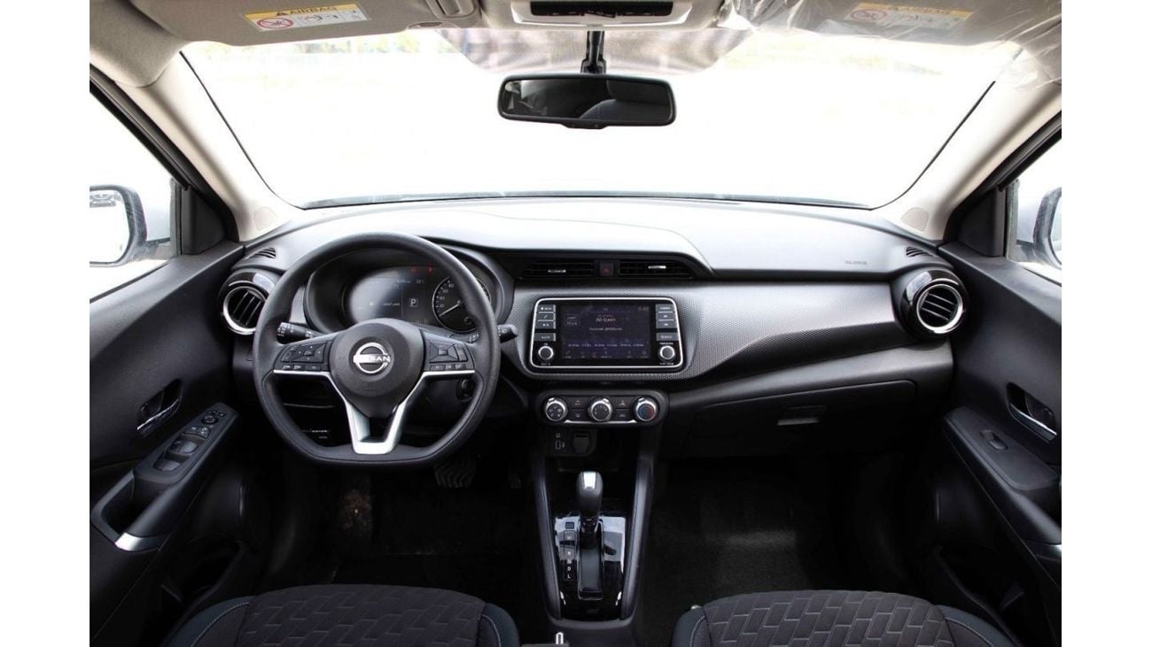 Nissan Kicks 2024 Nissan Kicks 1.6 SV - Nardo Grey inside Black | Export Only