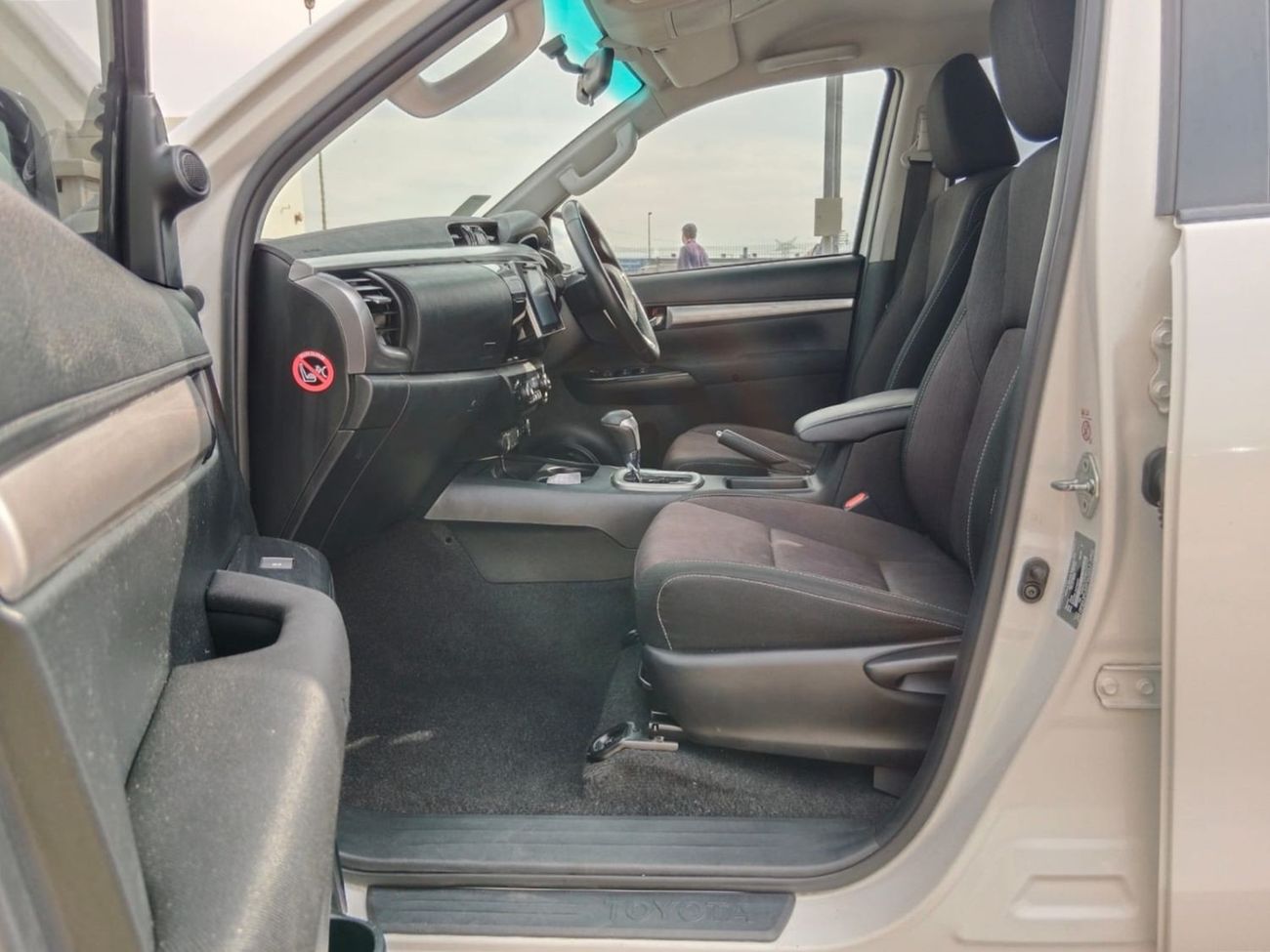 Toyota Hilux TOYOTA HILUX PICK UP RIGHT HAND DRIVE(PM05217)