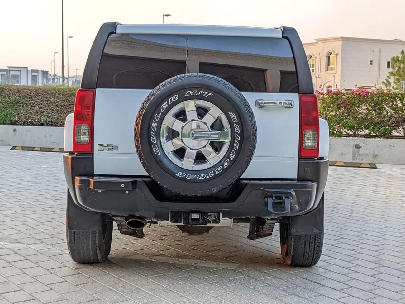 هامر H3 GCC Premium Condition With Leather seats Navigation Low Km Perfect Family Suv
