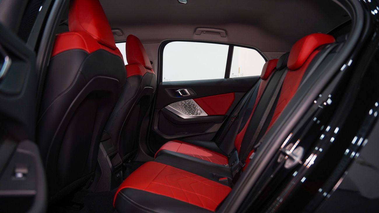 BMW 118i PURE