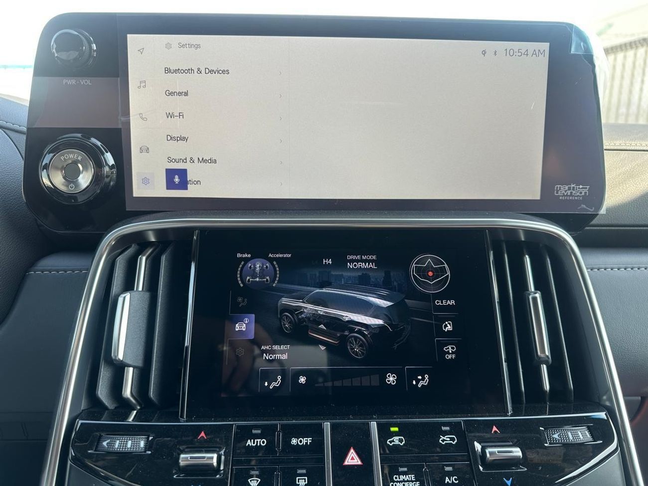 Lexus LX 700h 2025 Lexus LX700h Urban 3.5L AT Hybrid