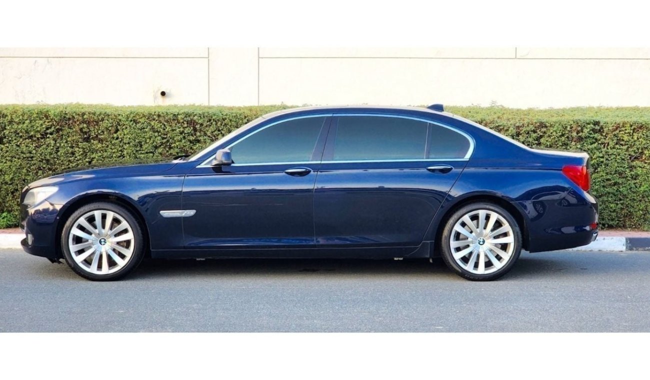 BMW 760Li 2012 BMW 760 LI LUXURY GCC SPEC  FULL MAINTAINANCE FROM AGENCY