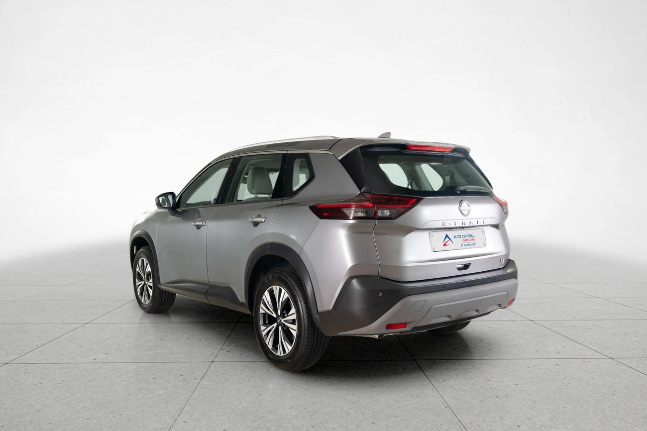 نيسان إكس تريل SV 2.5