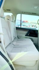 Toyota Land Cruiser 2018 Model GXR Diesel Engine V8 Full Option Very Clean and Perfect Condition