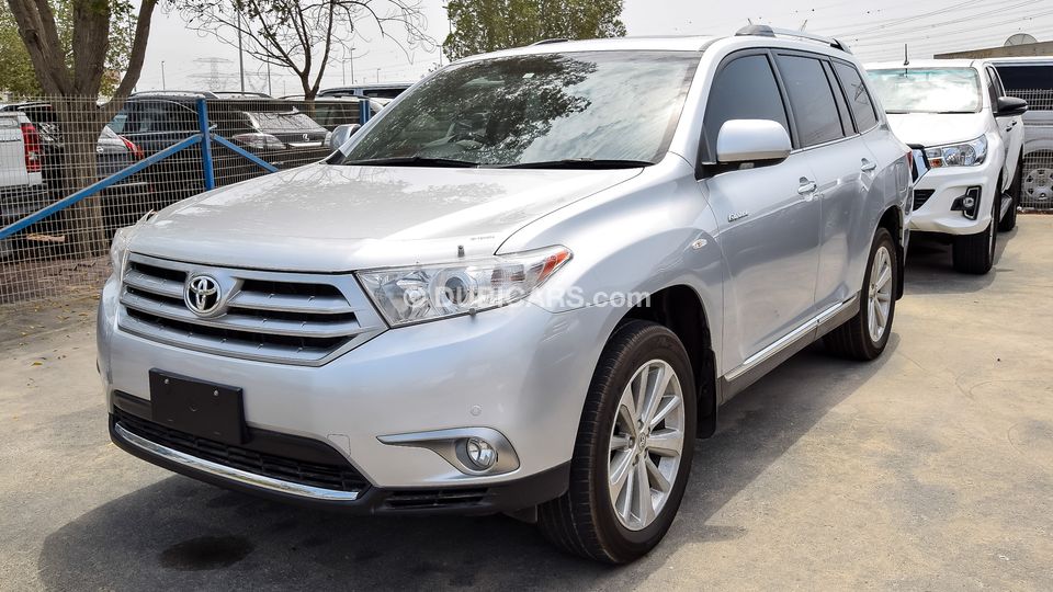 Toyota Kluger V6 AWD Grande for sale. Grey/Silver, 2013
