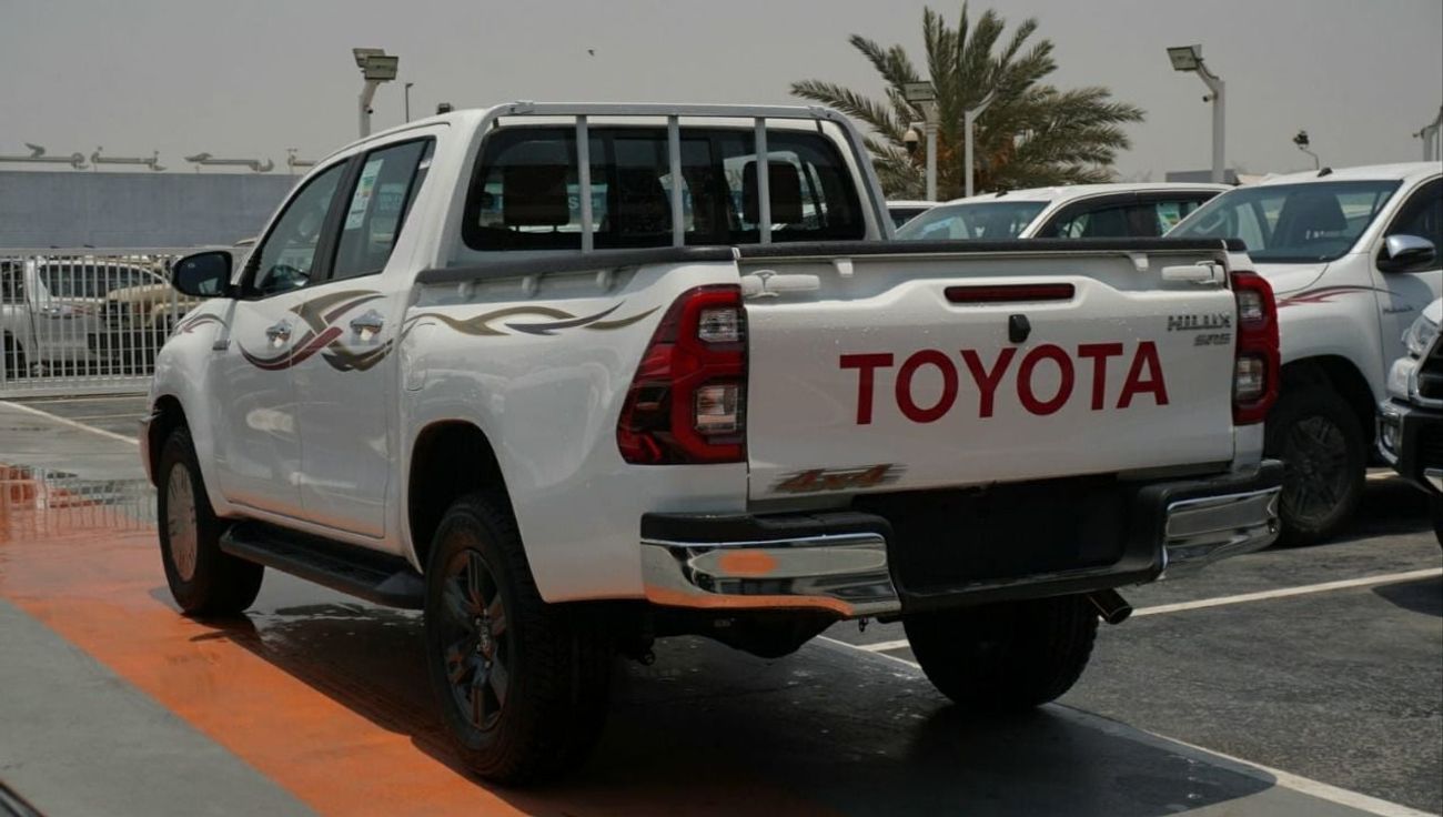 Toyota Hilux GLX 2.7L Double Cab Utility 4WD M/T SR5 2.7L Double Cab Utility 4WD M/T