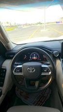 Toyota Land Cruiser GXR GCC Specs