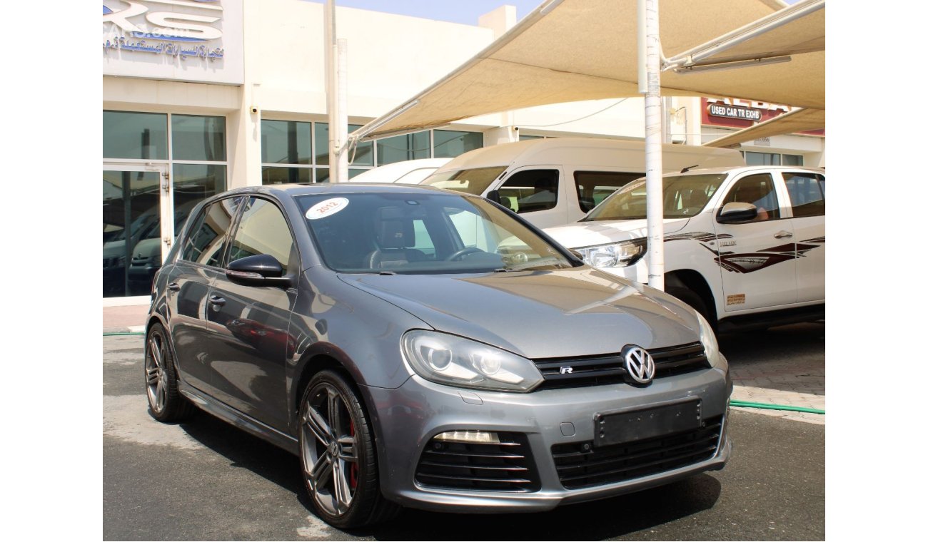 Volkswagen Golf TRIM - R - ACCIDENTS FREE - GCC - CAR IS IN PERFECT CONDITION INSIDE OUT