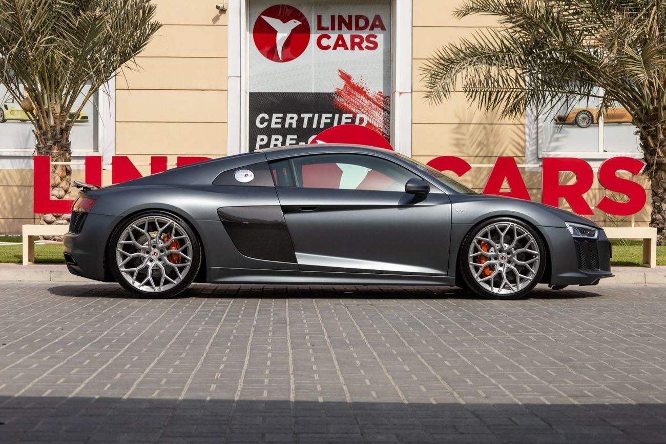 Audi R8 V10 RWD 5.2L (562 HP)