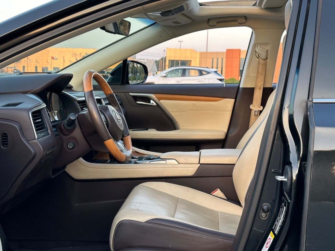 Lexus RX350 L Premier LEXUS RX350 MODEL 2017 VERY CLEAN CAR