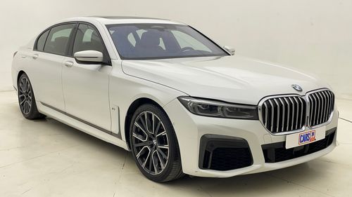 بي أم دبليو 740Li M SPORT 3 | بدون دفعة مقدمة | اختبار القيادة في المنزل