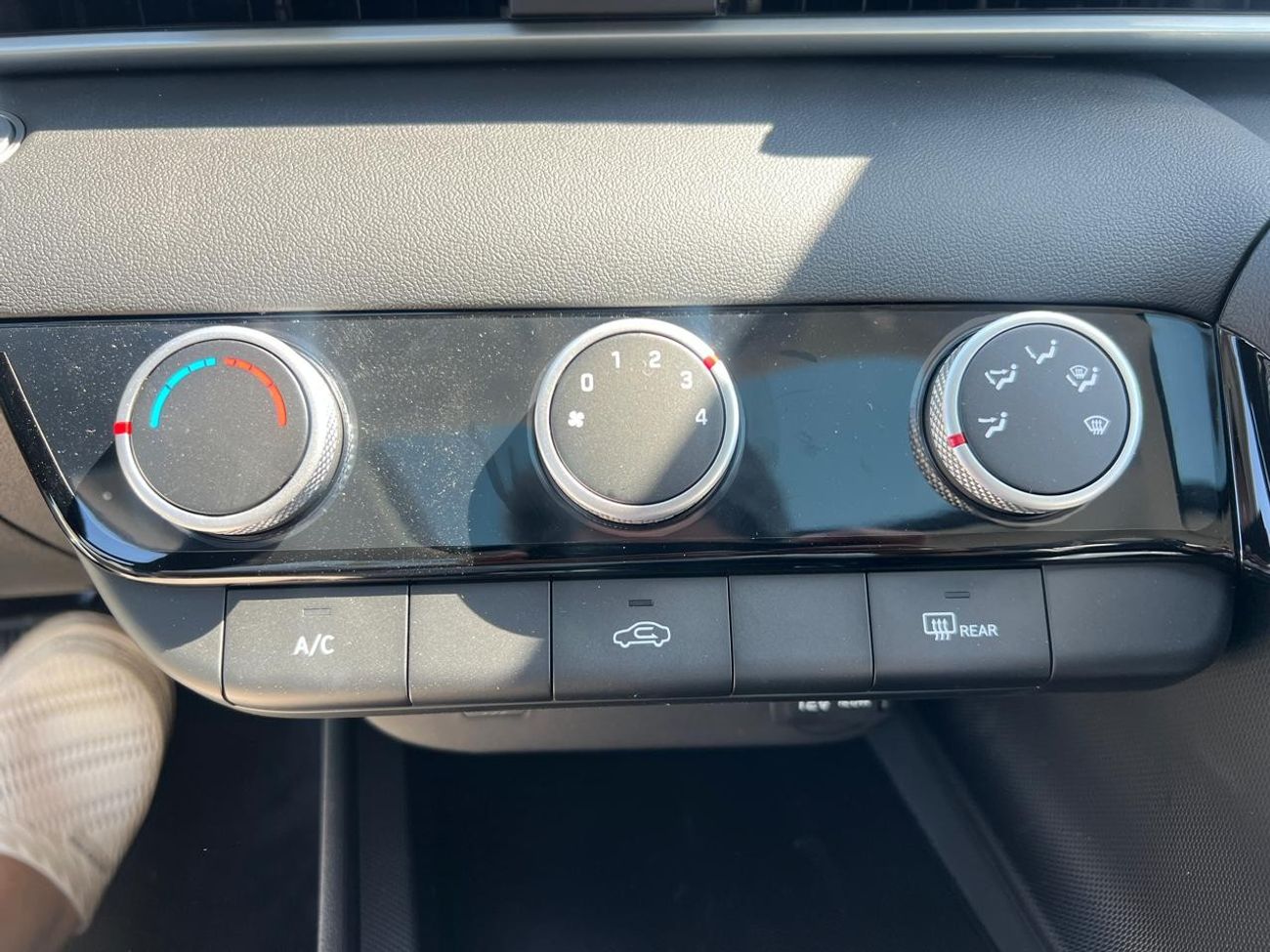 Hyundai Elantra 1.5L A/T GLX ELITE EDITION 2025 MODEL