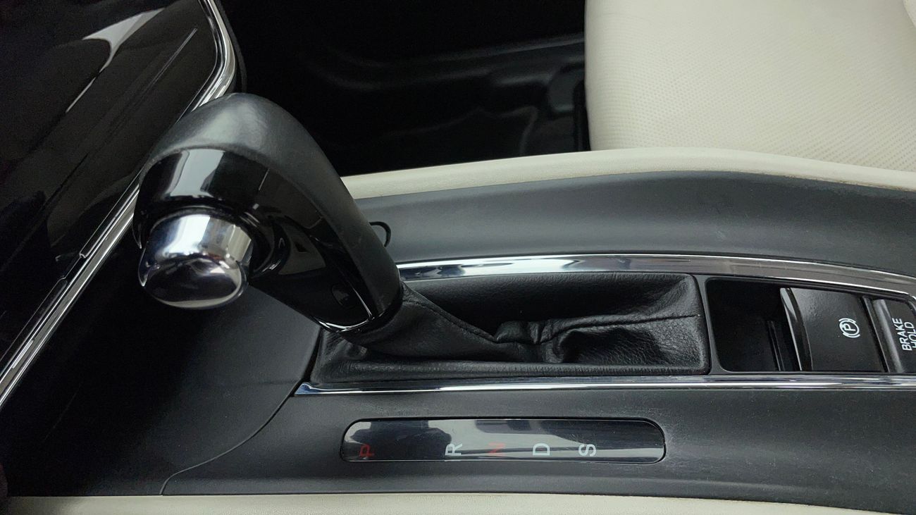 هوندا HRV EX 1.8 | بدون دفعة مقدمة | اختبار قيادة مجاني للمنزل