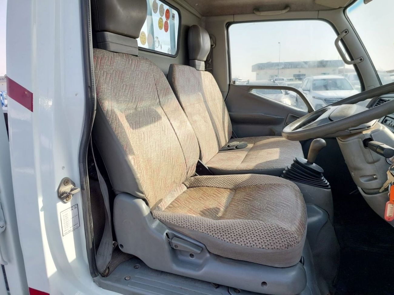 ميتسوبيشي فوسو كانتير MITSUBISHI CANTER TRUCK RHD 1997 MODEL 4.5 L DIESEL MANUAL(PM31017)