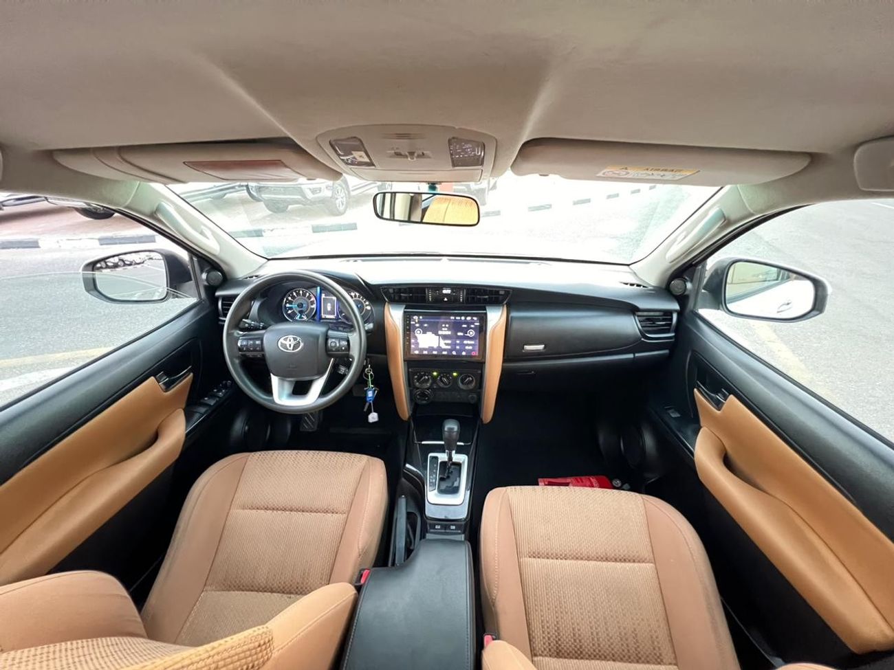 Toyota Fortuner 2020 TOYOTA FORTUNER EXR - 2.7L . v4 - PARKING SENSOR - GASOLINE / PETROL ⛽️ - BLUETOOTH  PLAY - GCC