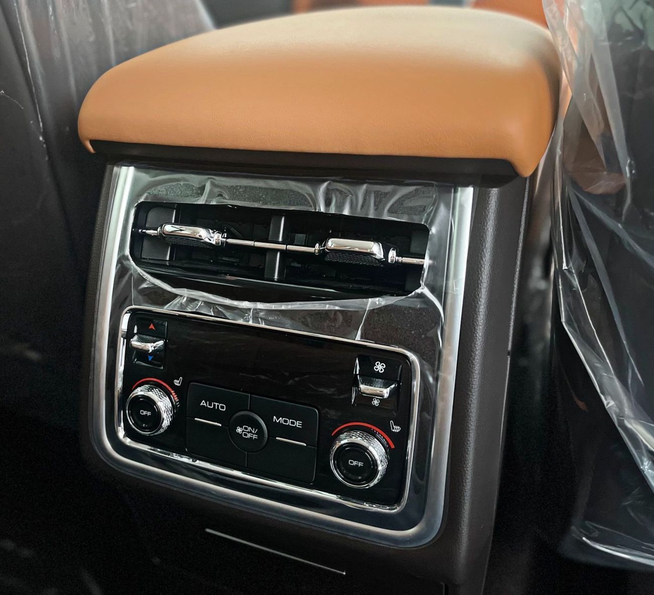 Tank 500 Prestige 3.0T V6 TWIN TURBO 3L-6CYL AUTOMATIC