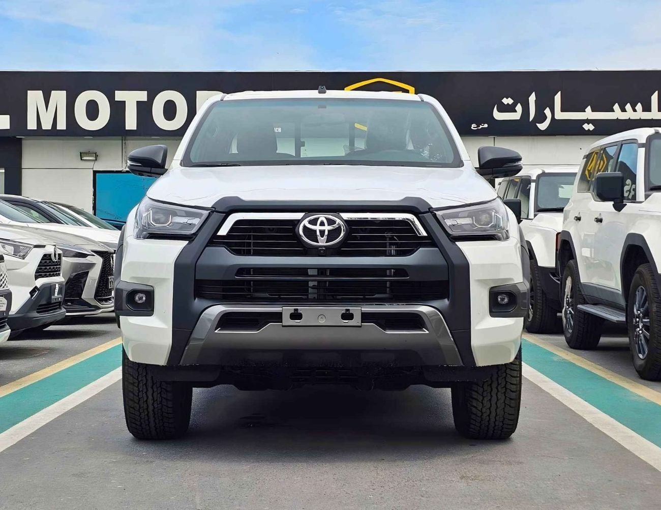تويوتا هيلوكس SR5 ADVENTURE D-CABIN /4.0L V6 PETROL/18"A/WHEELS /ROLLBAR/360*CAMERA/FR&RR P/SENSOR (CODE#HADVAE)
