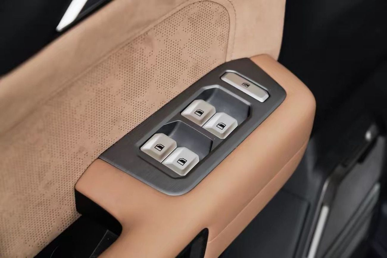 جيتور T2 JETOUR T2 2.0L | 5-Seater | Elegant Black Exterior & Premium Beige Interior