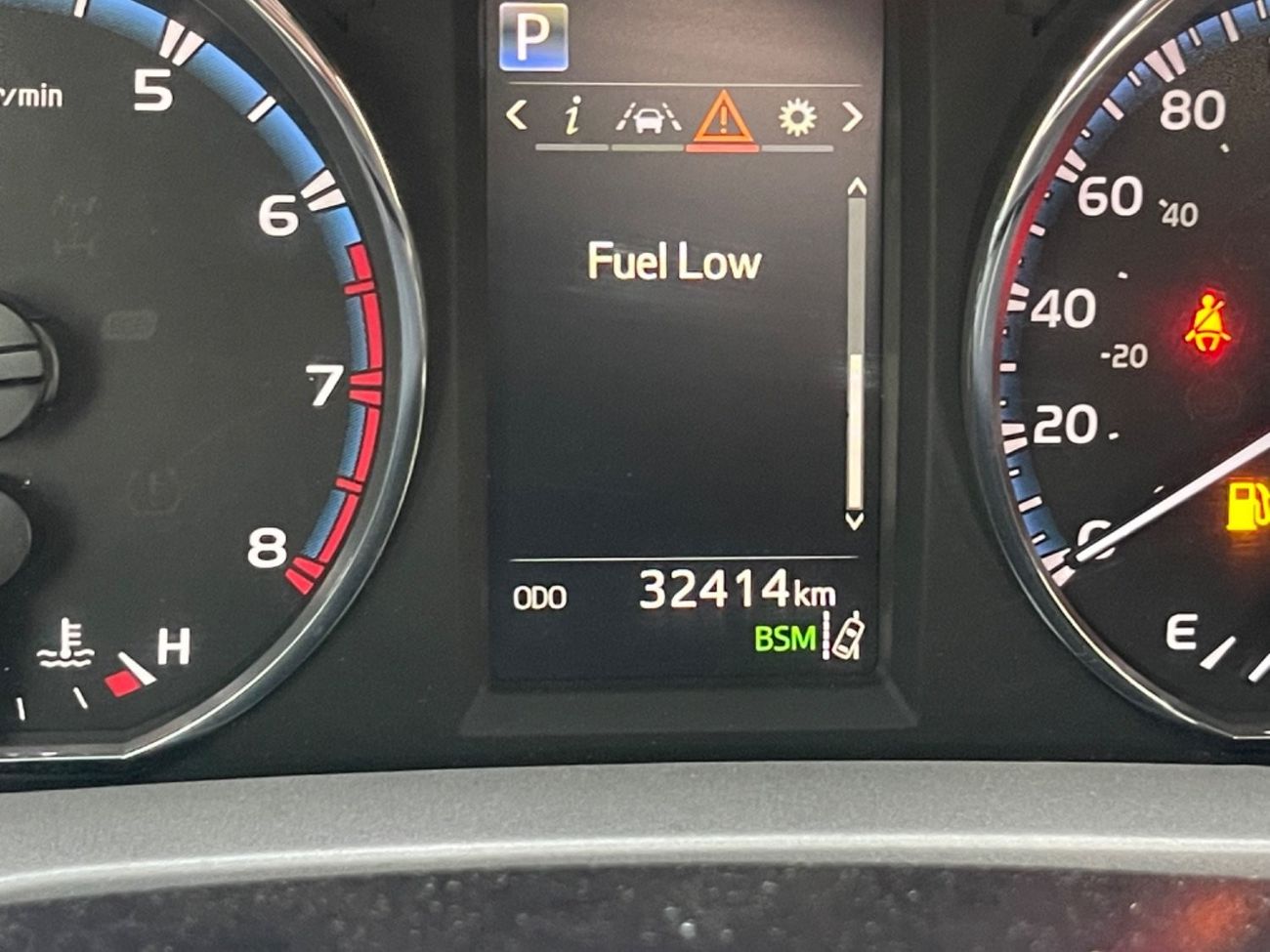 تويوتا راف ٤ 2017 RAV4 XLE AWD FULL OPTION