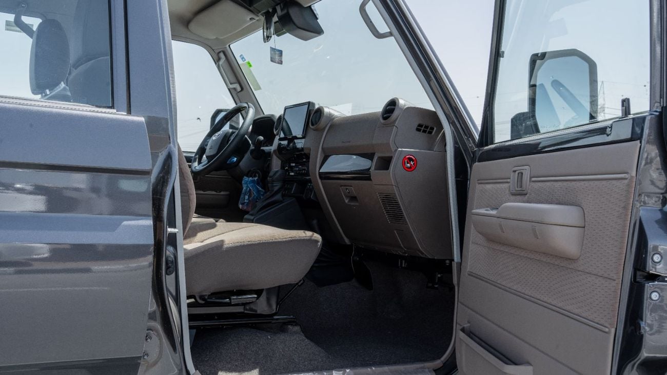 تويوتا لاند كروزر 70 2026 Toyota Land Cruiser LC76 4.0L AT Petrol (Grey-Brown) With Radar