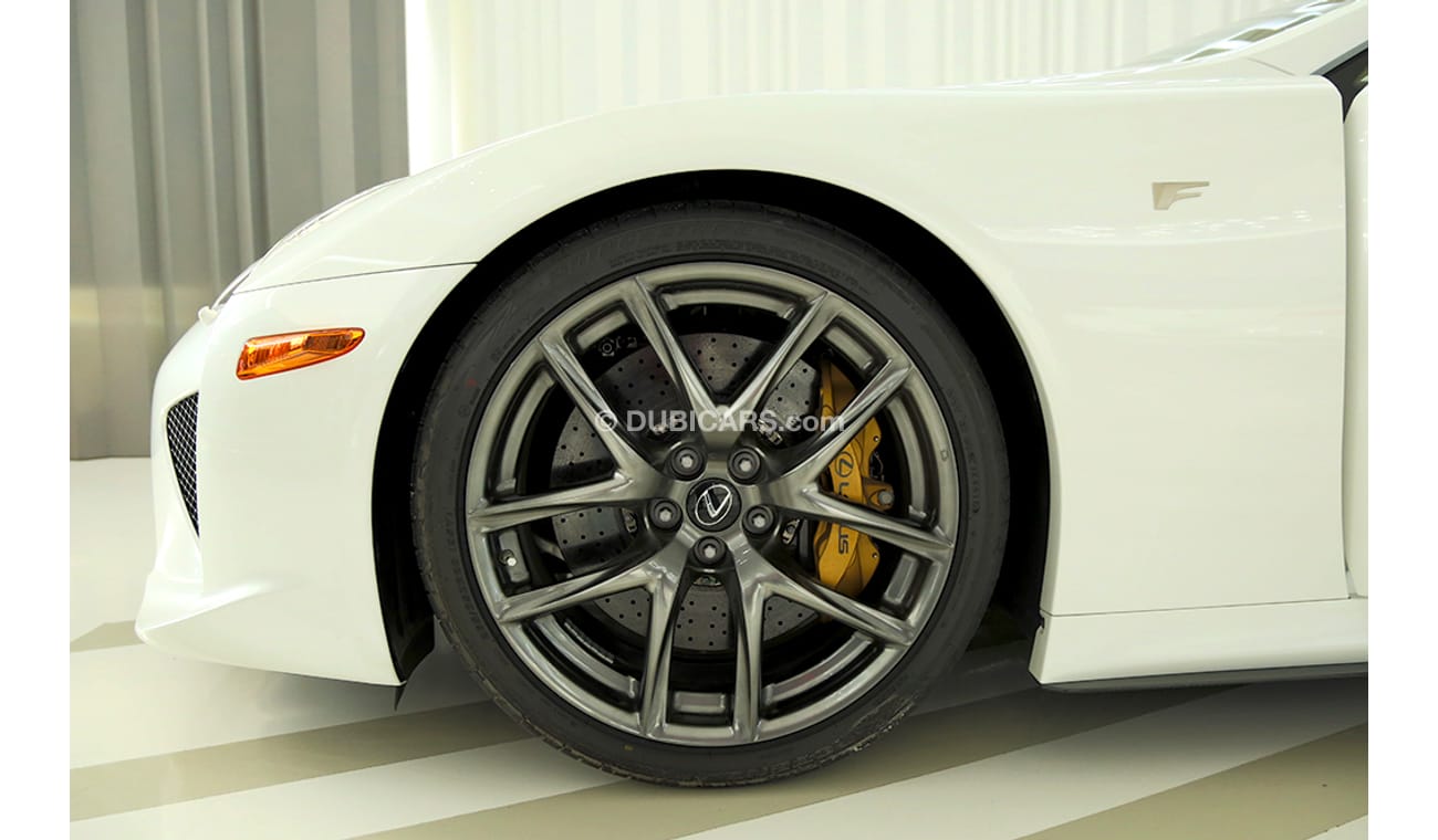 لكزس LFA 2011 (1 of 500 Cars World Wide)