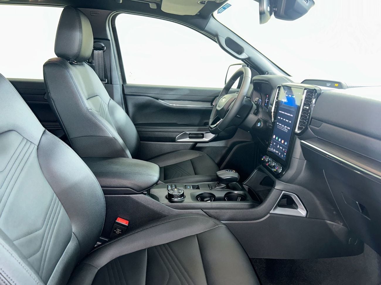 Ford Everest EVR624W LIMITED / AL TAYER MOTORS / AL QOUZ SHOWROOM