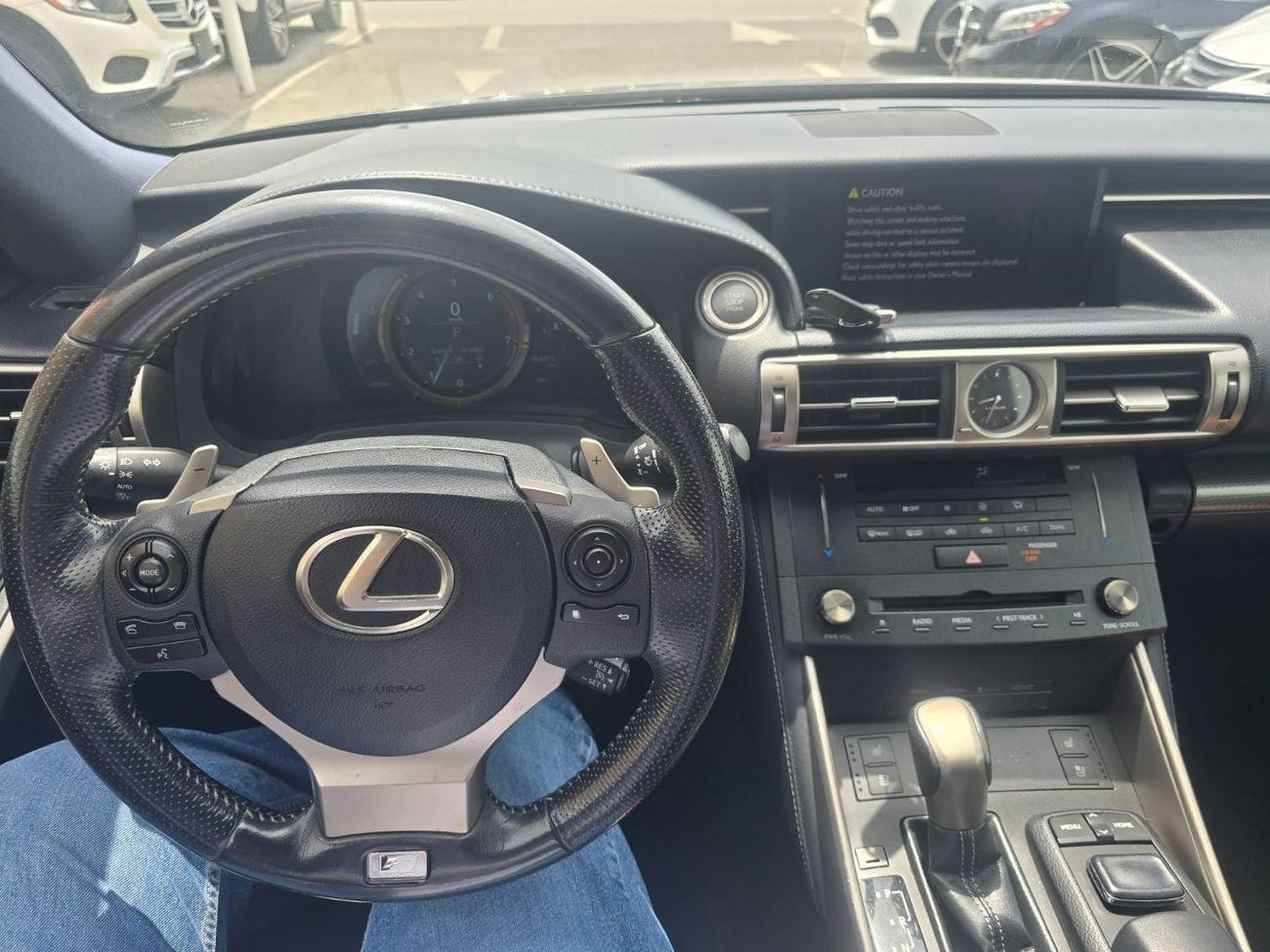 لكزس IS200t F Sport 2.0L