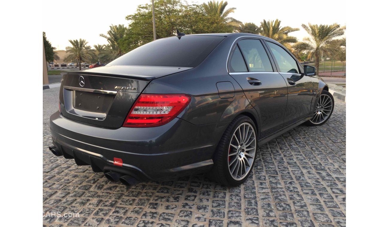 Mercedes-Benz C 63 AMG