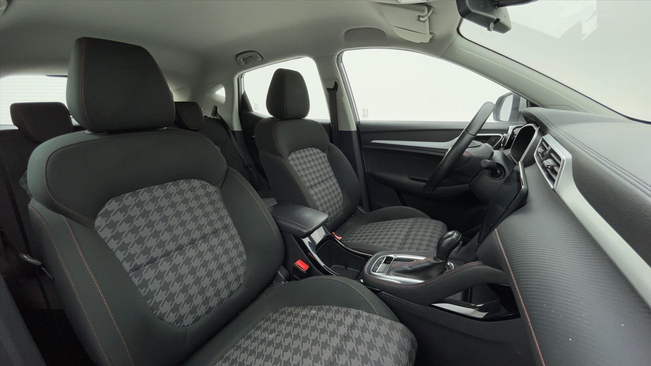 أم جي ZS STD 1.5 | بدون دفعة مقدمة | اختبار قيادة مجاني للمنزل