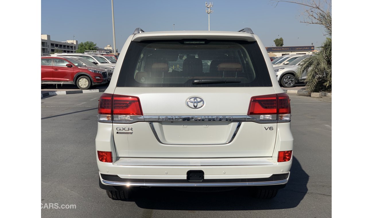 Toyota Land Cruiser 4.0 GRANDTOURING MY2021 ( REAR ENTERTAINMENT & LEATHER SEATS & ELECTRIC SEATS )