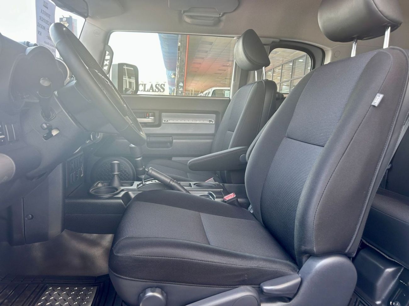 Toyota FJ Cruiser FJ1 Final Edition 4.0L 2022 GCC LOW MILEAGE SINGLE OWNER IN MINT CONDITION