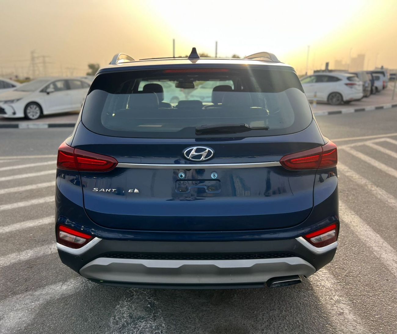 Hyundai Santa Fe 2020 Hyundai Santafe Full Option Panoramic View - 2.4L V4 - With Radar & Sensor -