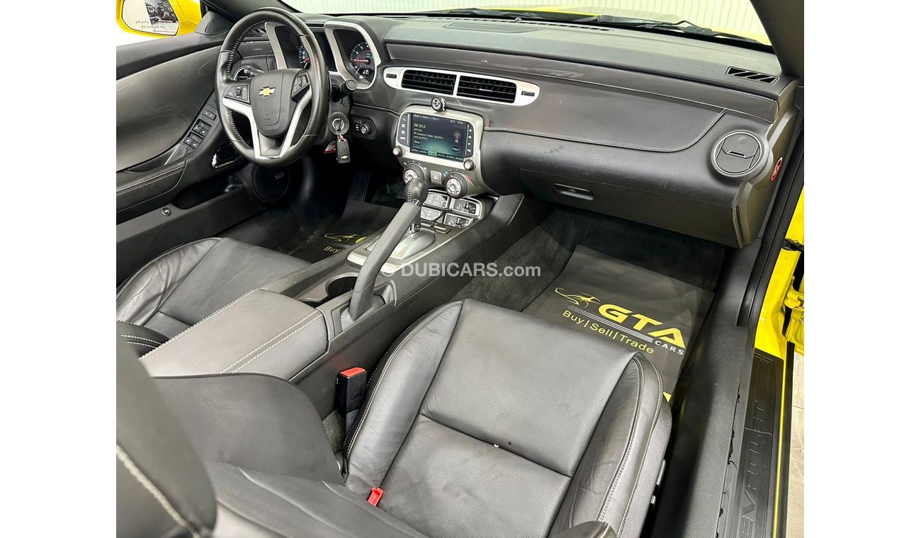 Chevrolet Camaro 2015 Chevrolet Camaro RS, Service History, Excellent Condition, GCC