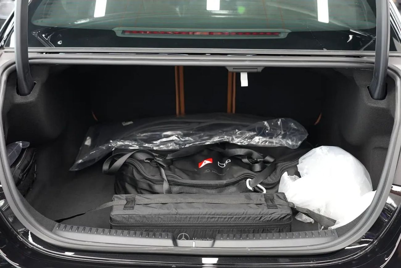 Mercedes-Benz E300 E 300 | GCC 0km | Agency Warranty | AMG Package