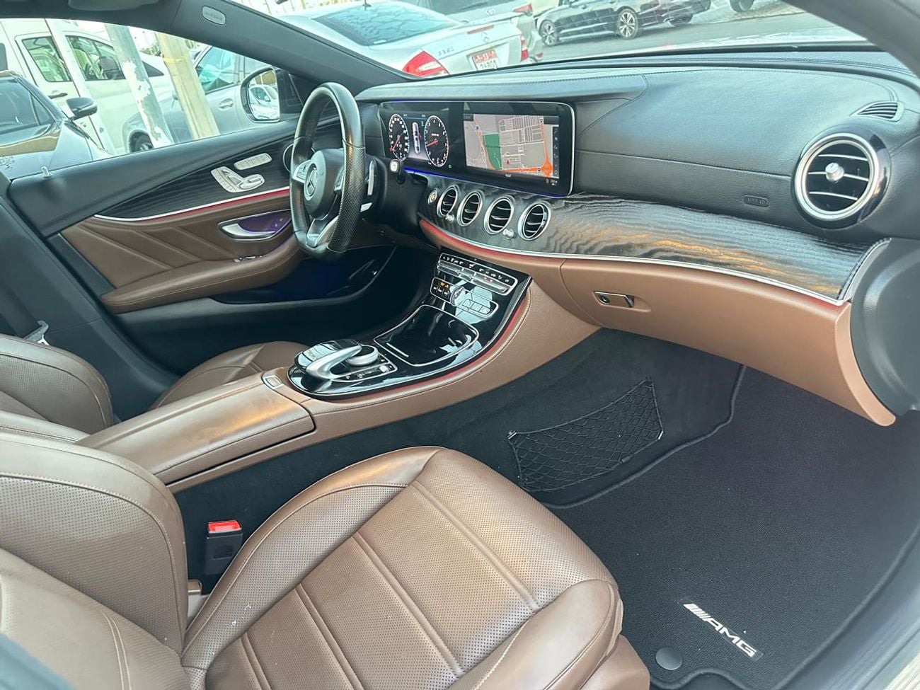 Mercedes Benz E43 AMG SPORT
