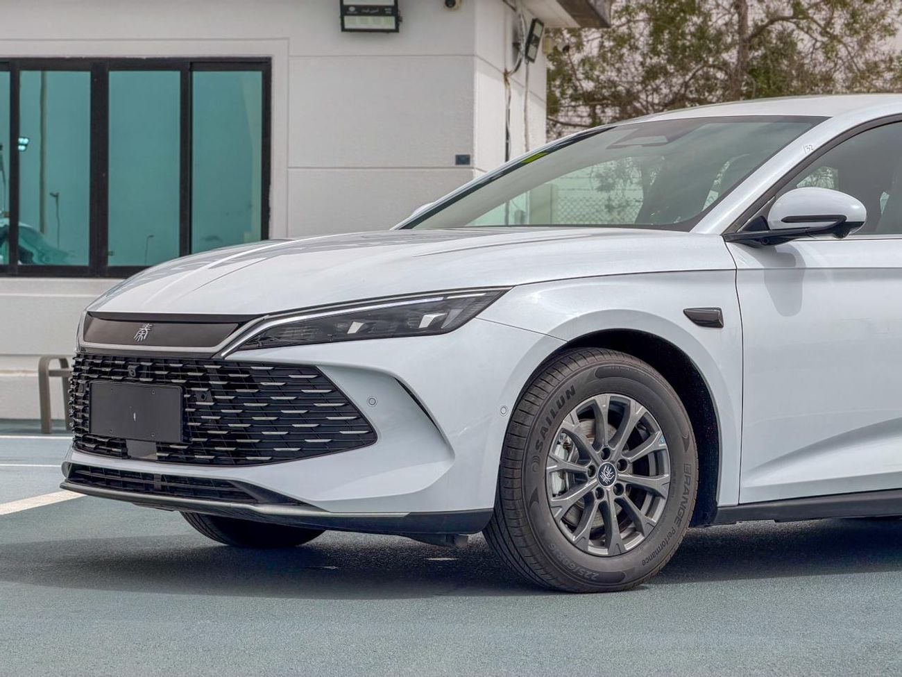 بي واي دي كين ال دي ام-اي BYD QIN L 2025 1.5L DM-i Hybrid