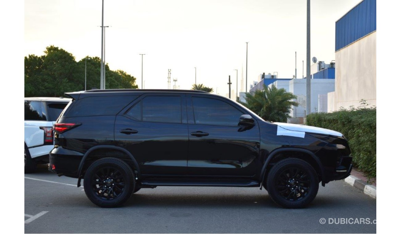 Toyota Fortuner Black Edition VXR V6 4.0L Petrol 4WD 7 Seat Automatic - Euro 4