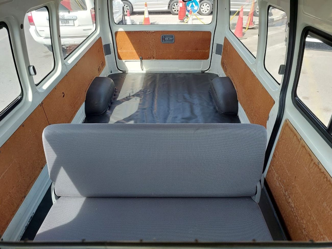 Toyota Hiace TOYOTA HIACE VAN RHD 2010 MODEL 3.0 L DIESEL AUTOMATIC(PM06521)