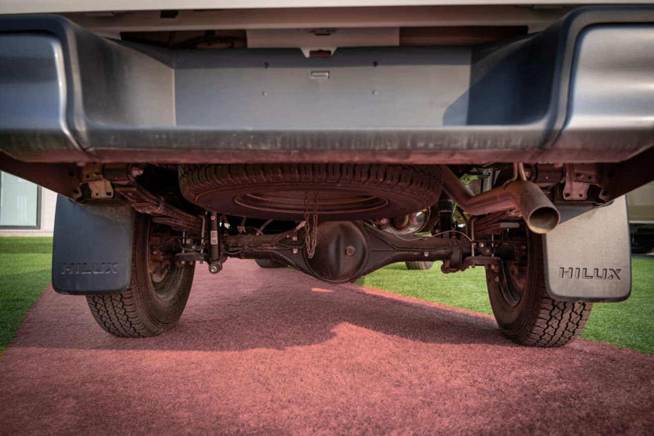 Toyota Hilux DC 2.4Ltr.4X4 6MT-DSL (Country)
